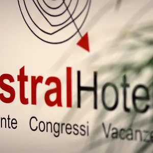 4* Отель Mistral2