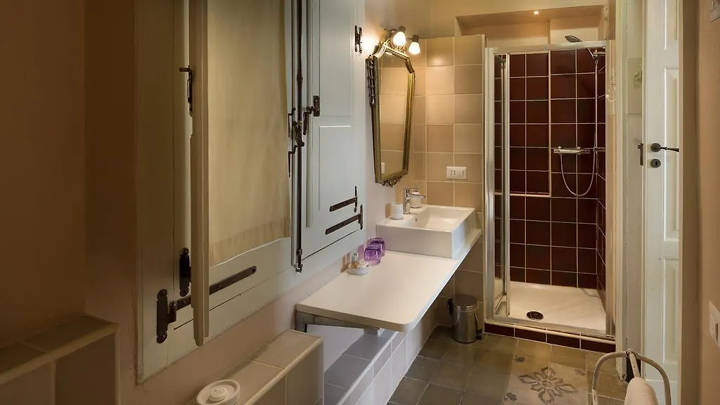 **  Relais Santa Croce Guest House Cagliari Italy